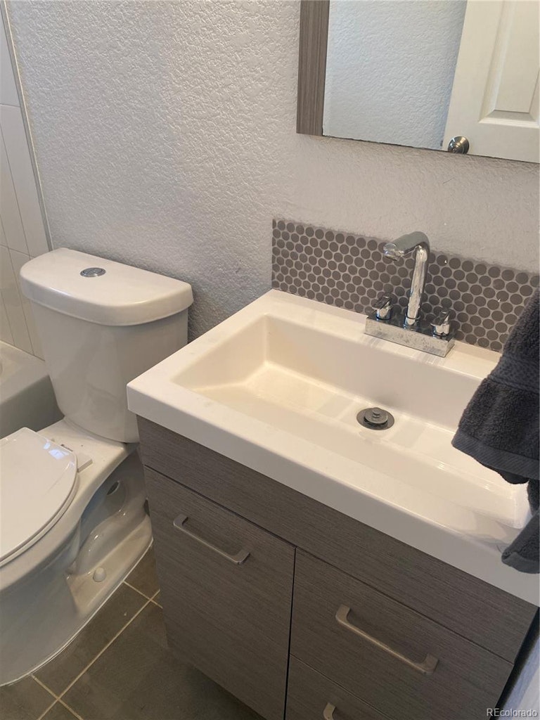Photo 14 of 22 - 9340 Ellen Ct, Thornton, CO 80229