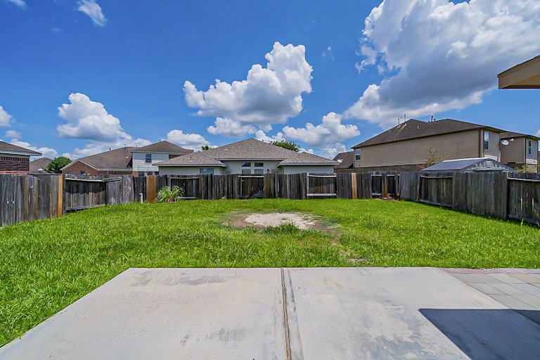 Photo 26 of 29 - 4115 Tree Mist Ct, Humble, TX 77346