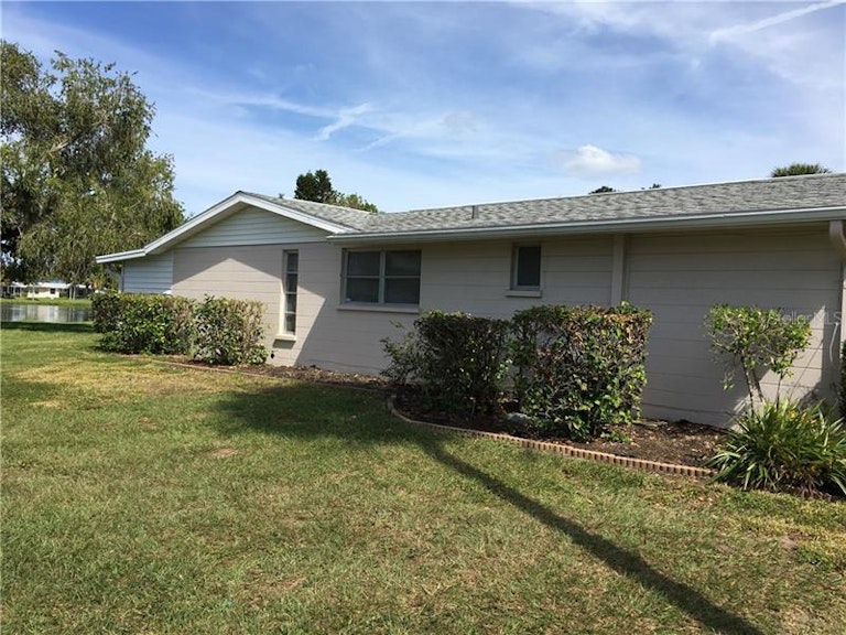 Photo 17 of 22 - 2312 Terry Ln, Sarasota, FL 34231