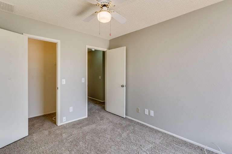 Photo 24 of 34 - 668 E Gila Ln, Chandler, AZ 85225