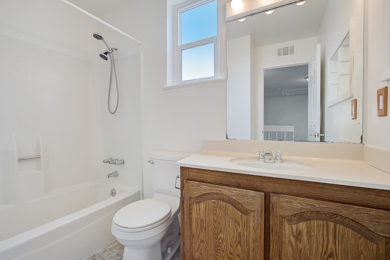 Photo 36 of 44 - 8017 Stone Canyon Cir, Citrus Heights, CA 95610