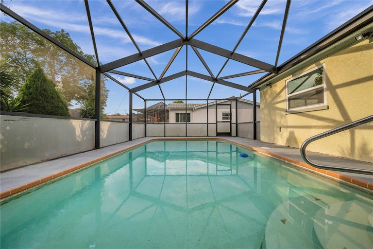 Photo 35 of 52 - 9851 Marlinton Ln, Port Richey, FL 34668
