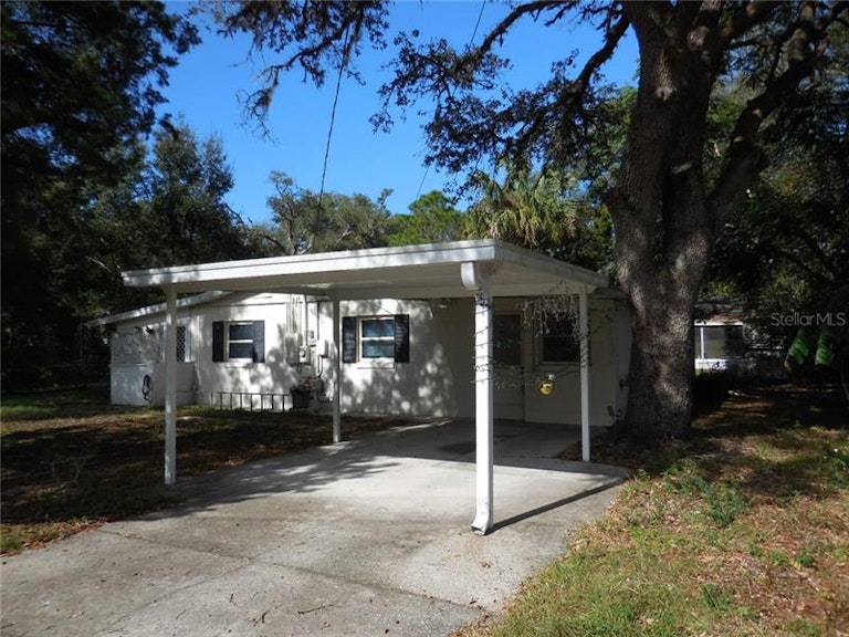 Photo 21 of 21 - 700 Sunset Ave, Orange City, FL 32763