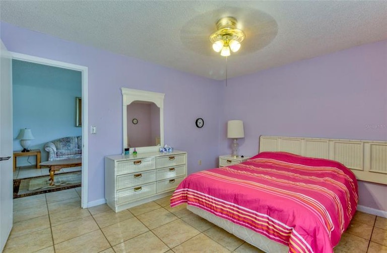 Photo 28 of 37 - 2202 Whitney Pl, Valrico, FL 33594