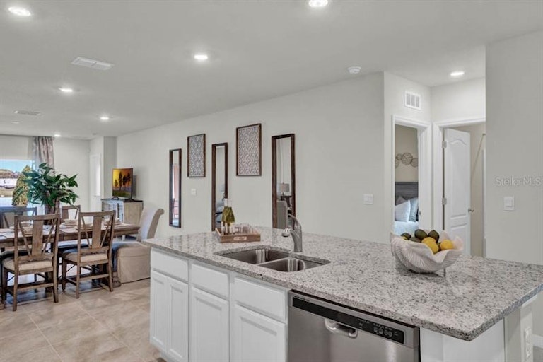 Photo 8 of 32 - 2932 Sunridge Loop, Saint Cloud, FL 34771