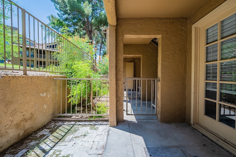Photo 7 of 22 - 18811 N 19th Ave #1014, Phoenix, AZ 85027