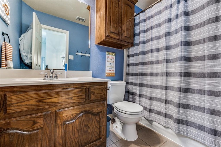 Photo 23 of 35 - 2604 Stallions Ln, Celina, TX 75009