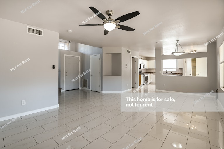 Photo 11 of 27 - 7013 W Amarante Dr, Tucson, AZ 85743