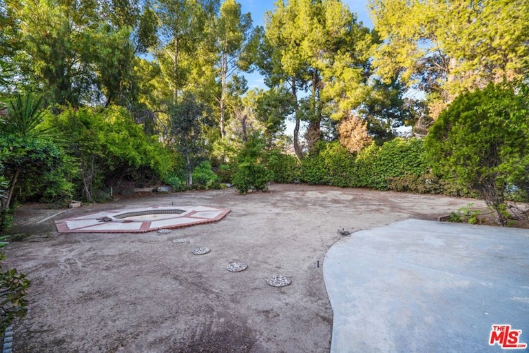 Photo 48 of 53 - 18502 Entrada Ct, Porter Ranch, CA 91326