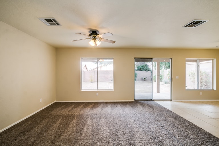 Photo 3 of 29 - 20244 N 30th Pl, Phoenix, AZ 85050