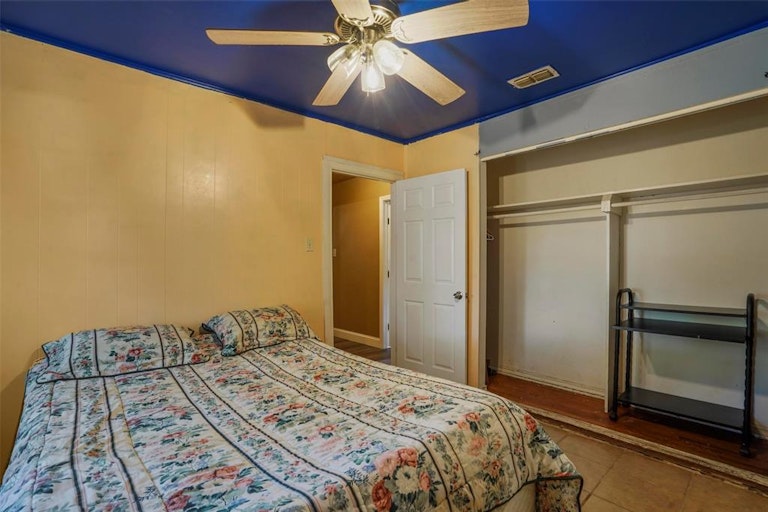 Photo 19 of 29 - 612 Highland Dr, Arlington, TX 76010