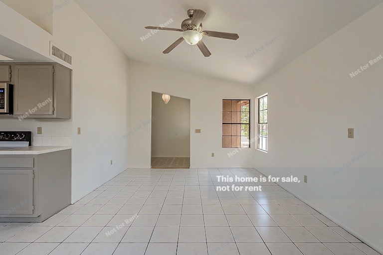 Photo 9 of 23 - 4850 E Dartmouth Cir, Mesa, AZ 85205