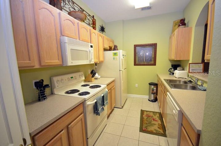 Photo 11 of 25 - 7654 Comrow St #102, Kissimmee, FL 34747