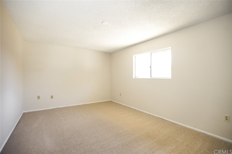 Photo 20 of 27 - 870 Malaga Pl, Hemet, CA 92543