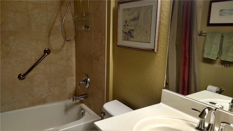 Photo 18 of 25 - 11679 Anhinga Ave, Venice, FL 34292