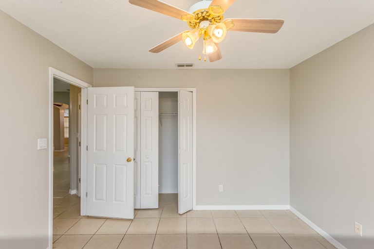 Photo 16 of 29 - 11651 Blackmoor Dr, Orlando, FL 32837