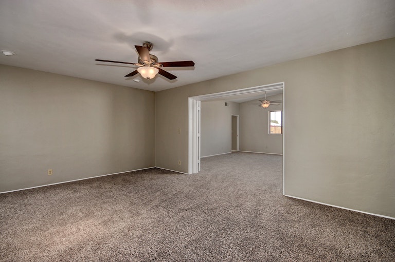 Photo 6 of 22 - 1458 W 7th St, Mesa, AZ 85201