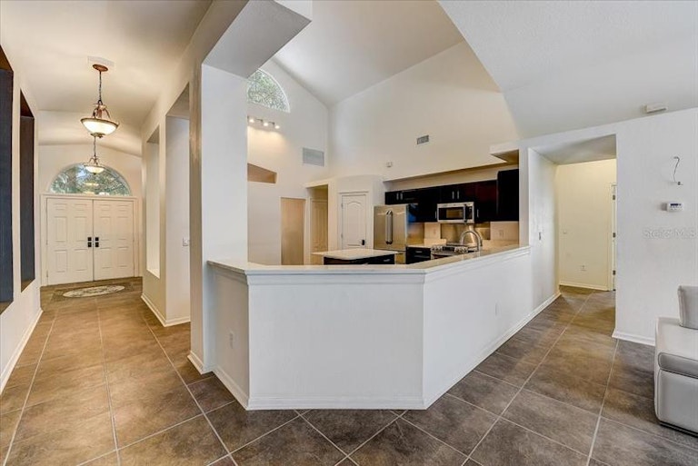 Photo 14 of 47 - 2203 Katana Pl, Brandon, FL 33511