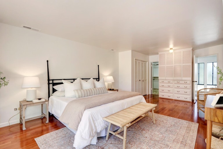 Photo 43 of 70 - 4040 Crondall Dr, Sacramento, CA 95864