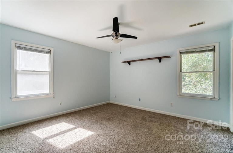 Photo 29 of 46 - 6538 Dougherty Dr, Charlotte, NC 28213
