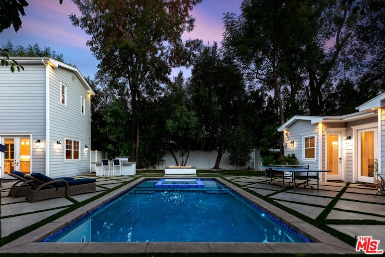 Photo 47 of 52 - 17524 Jayden Ln, Encino, CA 91316