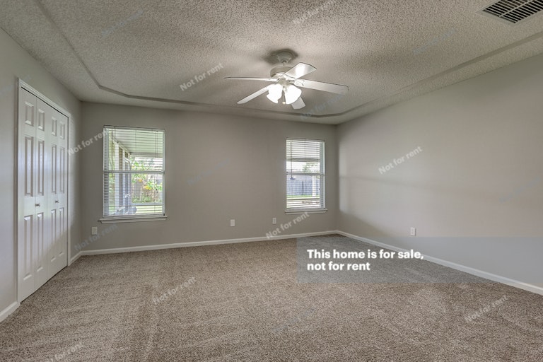 Photo 11 of 33 - 3000 Havengate Dr, Green Cove Springs, FL 32043
