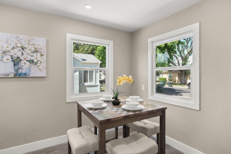 Photo 15 of 33 - 5636 Vista Ave, Sacramento, CA 95824