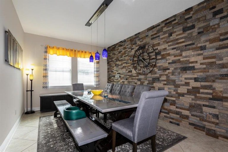 Photo 18 of 47 - 15984 Citrus Knoll Dr, Winter Garden, FL 34787