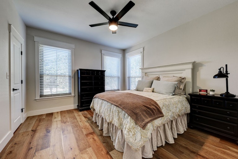 Photo 31 of 40 - 175 Mystic Oak, New Braunfels, TX 78132