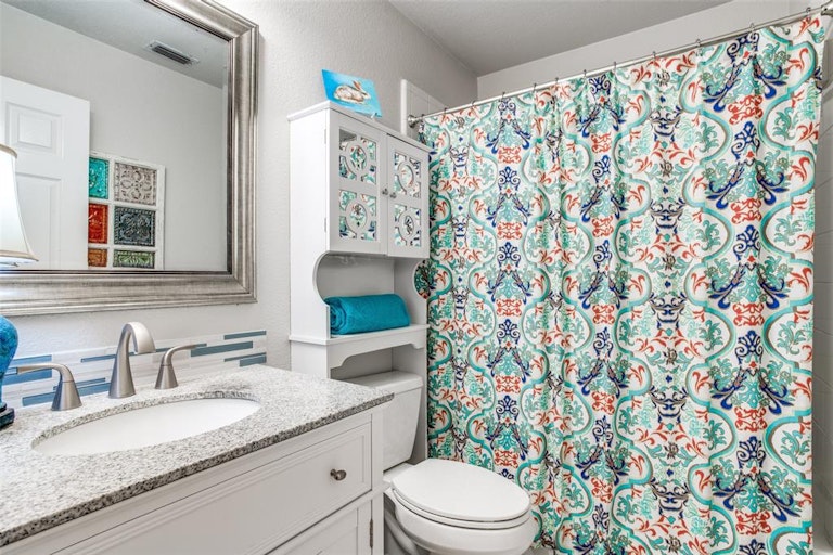 Photo 18 of 25 - 4814 Redwood Dr, McKinney, TX 75070