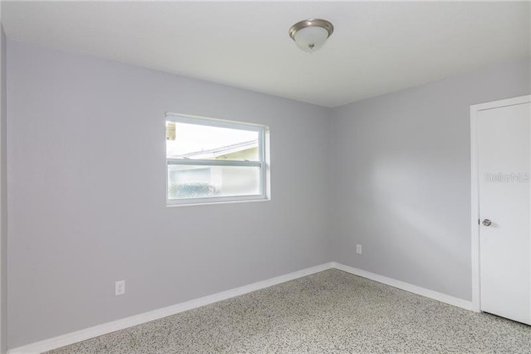 Photo 9 of 15 - 5320 Eggleston Ave, Orlando, FL 32810
