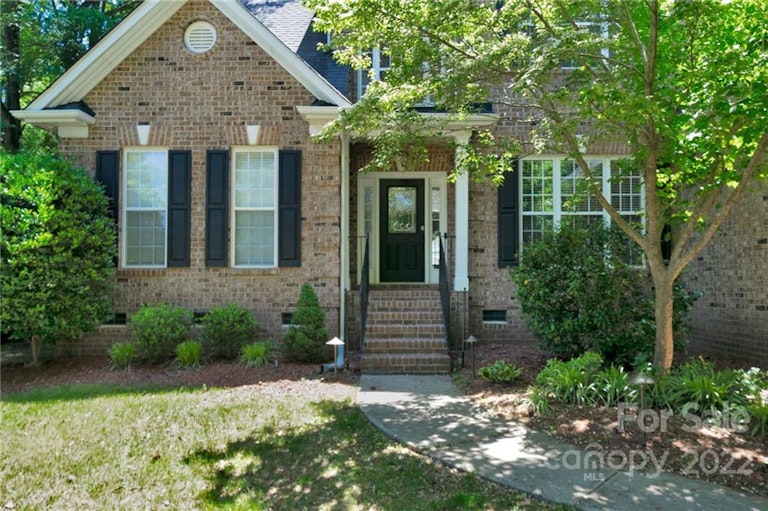 Photo 2 of 48 - 5418 Shoal Brook Ct, Charlotte, NC 28277