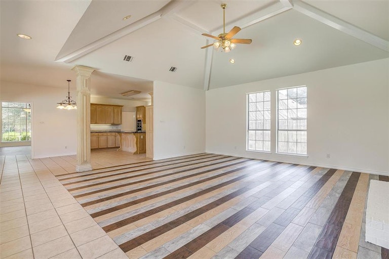 Photo 16 of 40 - 6006 Sunderland Dr, Colleyville, TX 76034
