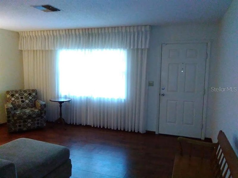 Photo 5 of 18 - 8615 Zane Ln, Port Richey, FL 34668