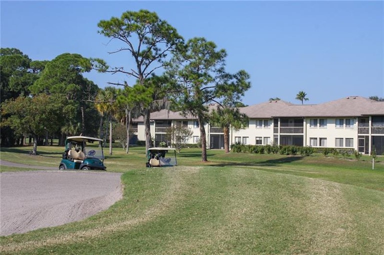 Photo 17 of 19 - 4618 Longwater Chase #84, Sarasota, FL 34235