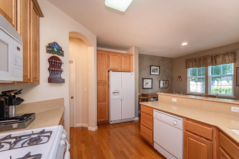 Photo 15 of 42 - 955 Marvin Gardens Way #28, Rocklin, CA 95765