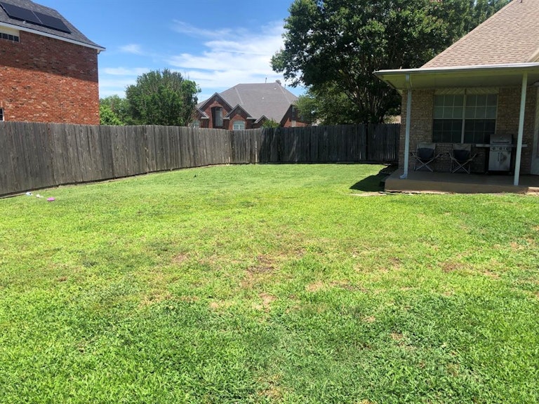 Photo 29 of 30 - 7513 Silverthorn Dr, Rowlett, TX 75089