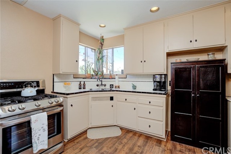 Photo 24 of 42 - 15309 Patronella Ave, Gardena, CA 90249
