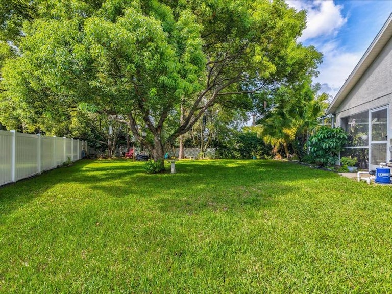 Photo 32 of 43 - 9031 Irondale Ln, Hudson, FL 34667