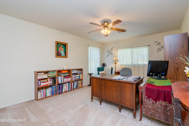 Photo 13 of 21 - 10175 N Eight Iron Ln, Tucson, AZ 85737