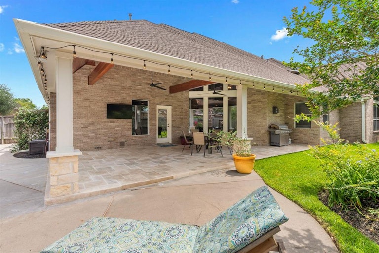 Photo 34 of 39 - 333 Grand Creek Dr, League City, TX 77573
