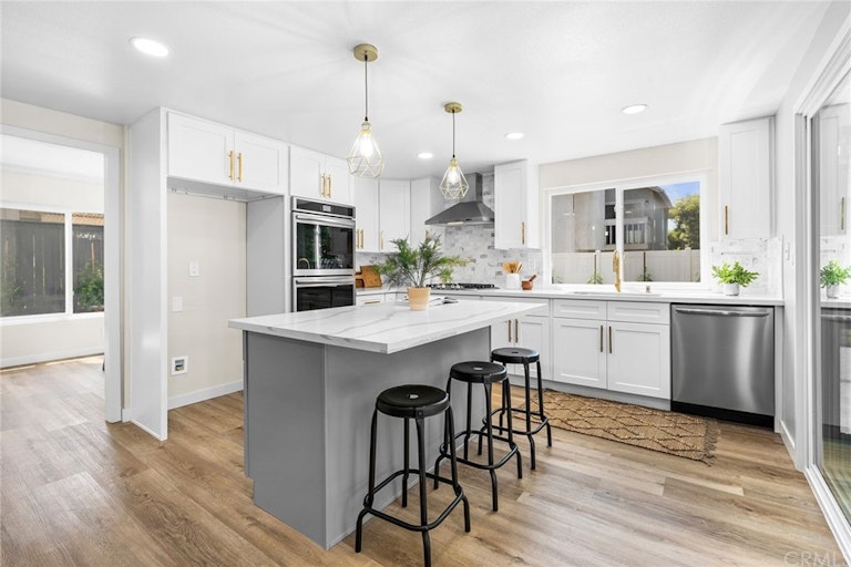 Photo 6 of 36 - 22272 Chestnut Ln, Lake Forest, CA 92630