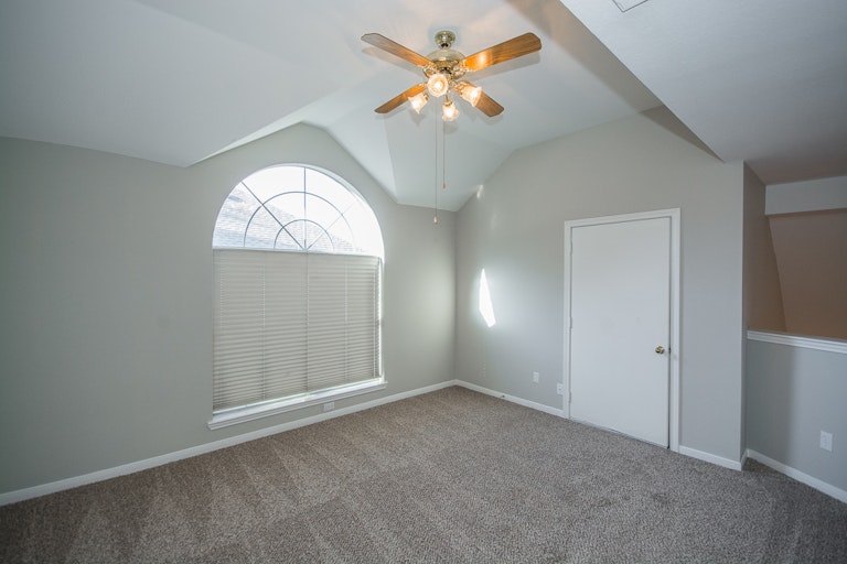 Photo 27 of 44 - 2712 Summerwood Ct, McKinney, TX 75072