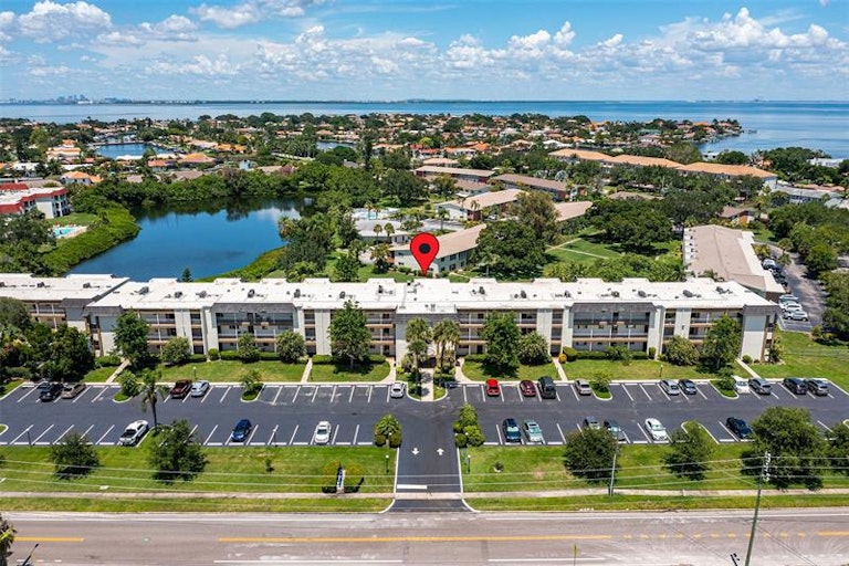 Photo 43 of 47 - 4595 Chancellor St NE #112, Saint Petersburg, FL 33703