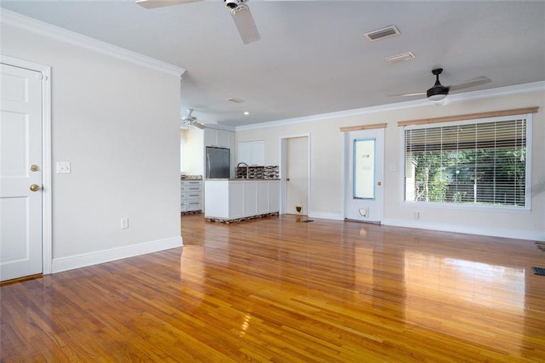 Photo 5 of 30 - 441 E Minnesota Ave, Orange City, FL 32763