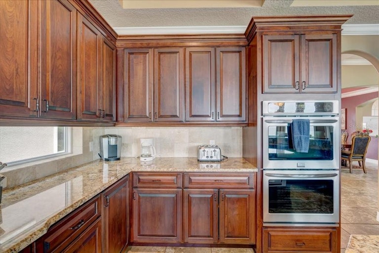 Photo 14 of 58 - 9548 W Gulf Blvd, Treasure Island, FL 33706