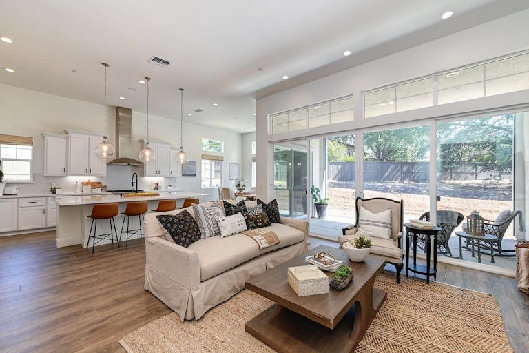 Photo 5 of 44 - 4081 McKay Pl, El Dorado Hills, CA 95762