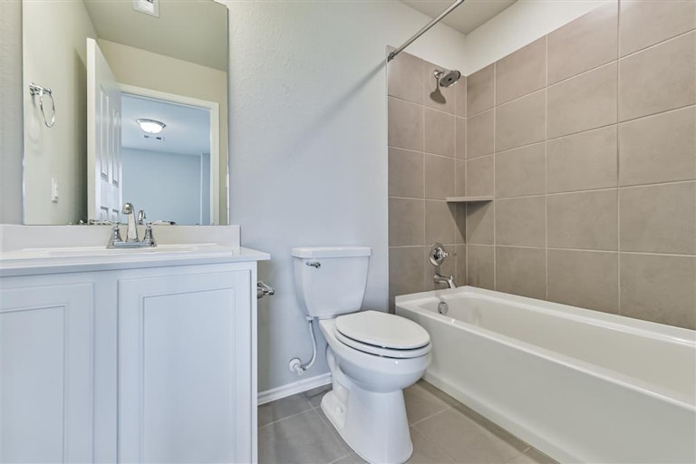 Photo 27 of 48 - 876 Marisol Bay Dr, Katy, TX 77493