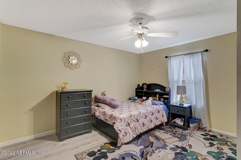 Photo 24 of 42 - 11981 Harbour Cove Dr S, Jacksonville, FL 32225