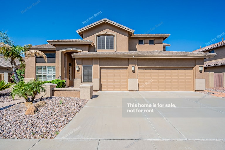 Photo 1 of 36 - 18718 N 62nd Dr, Glendale, AZ 85308